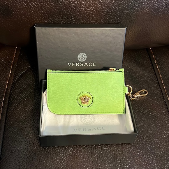 Versace Handbags - Versace unisex La medusa leather keychain card holder wallet NWB